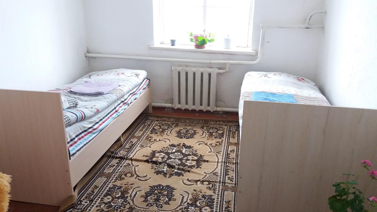 Happy Hostel In Kochkor Екстер'єр фото